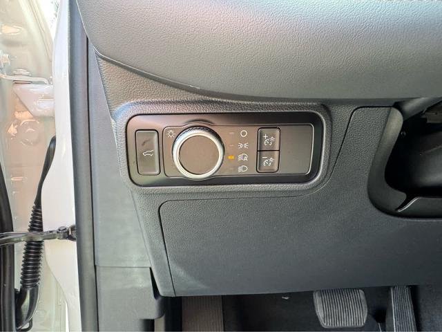 New 2026 Star White Metallic Tri-Coat Ford Active image 16