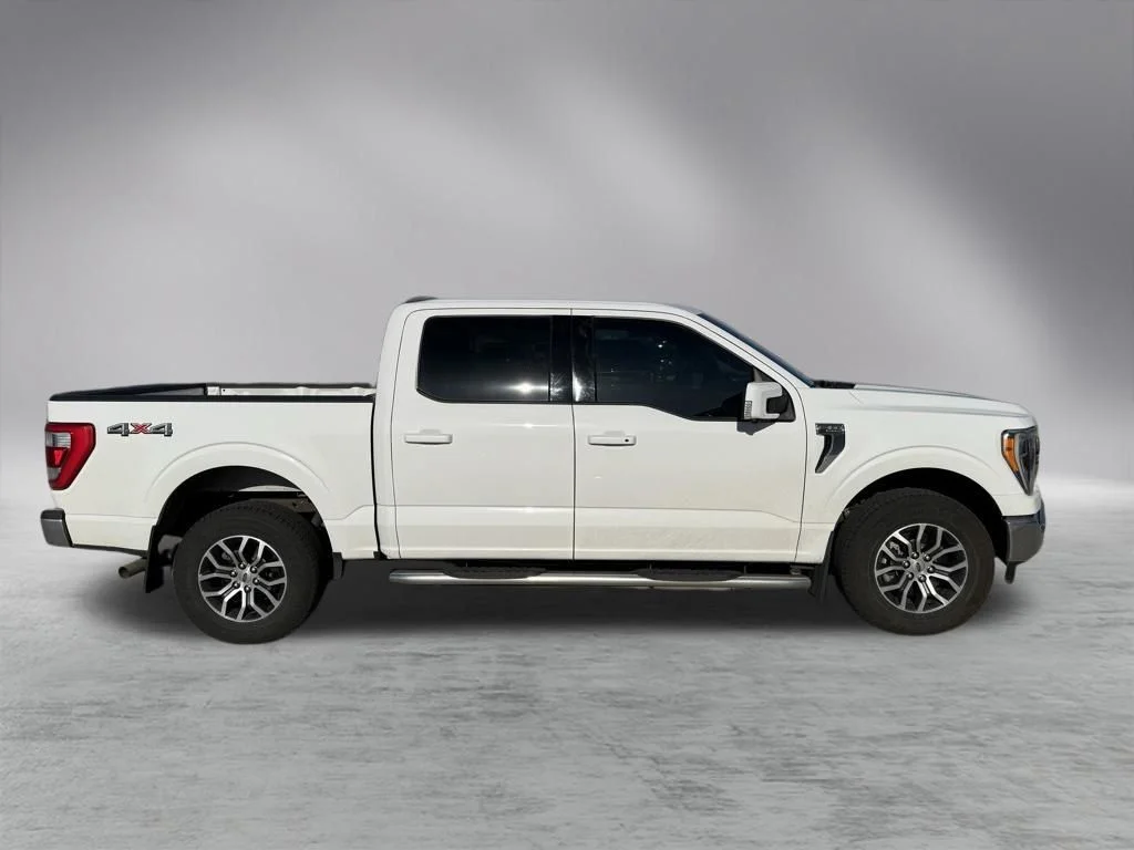 Used 2021 White Ford Lariat image 34
