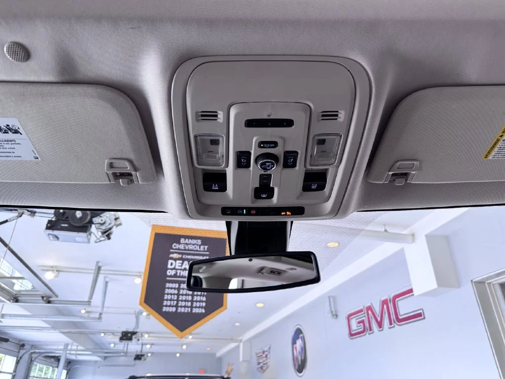 2021 GMC Yukon Denali - Photo 31