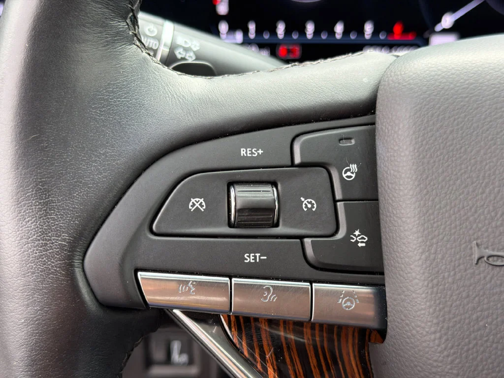 Used 2024 Silver Cadillac Premium Luxury image 25