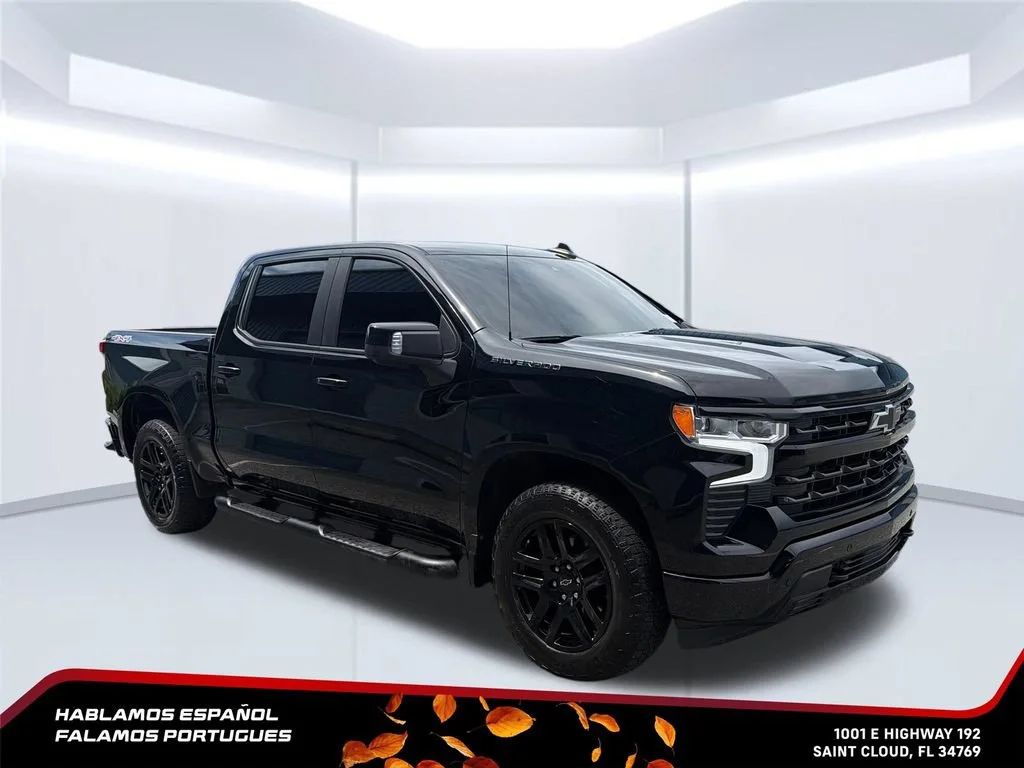 Used 2024 Black Chevrolet RST image 7