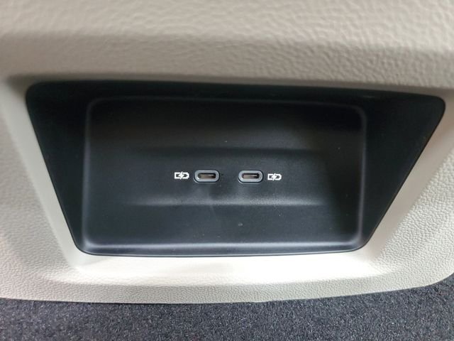 New 2026 Black Volkswagen 2.0T SE image 12