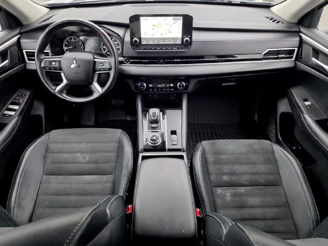 2024 Mitsubishi Outlander SE - Photo 38
