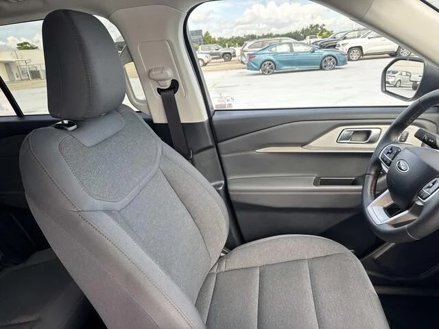 2025 Ford Explorer Active - Photo 10