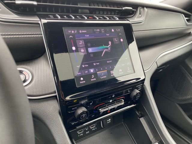 Used 2025 Black Jeep Altitude X image 17