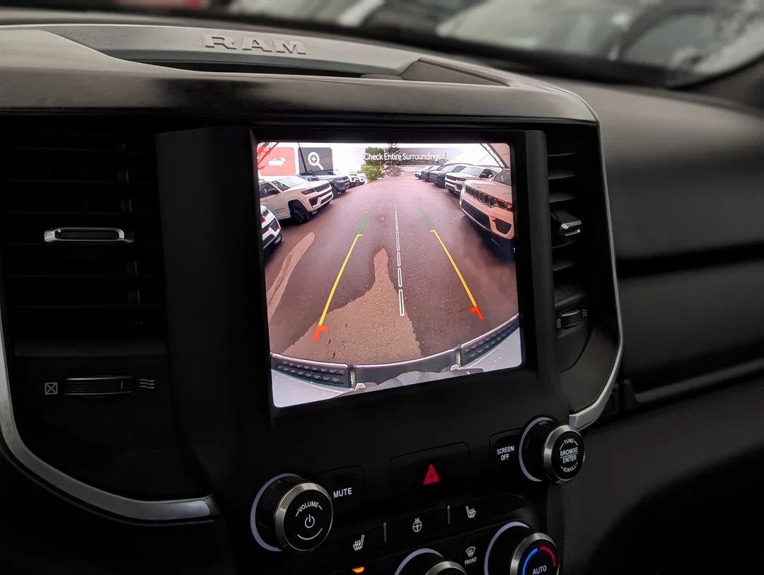 Used 2023 White RAM Big Horn - - 4x4 - 3.6L Pentastar V6 - Crew Cab - 12 Uconnect Display - Backup Camera & More! image 23