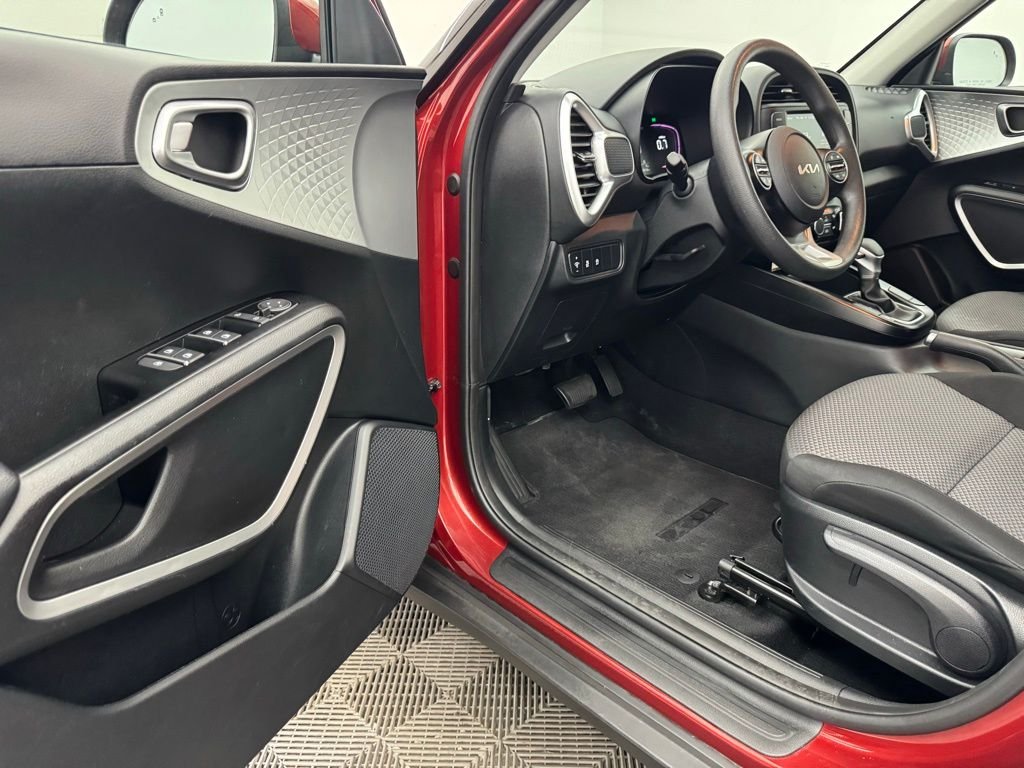 Used 2025 Mars Orange Kia LX image 13
