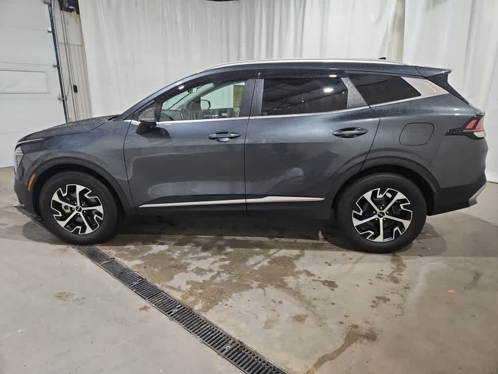 Used 2024 Gravity Gray Kia EX image 3