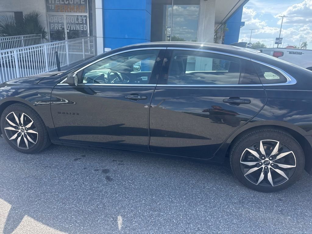 Used 2020 MOSAIC BLACK METALLIC Chevrolet RS image 8