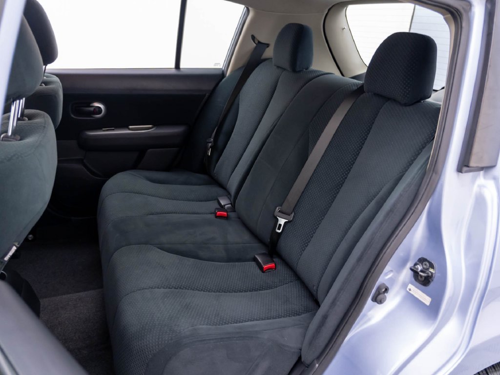 Used 2012 Arctic Blue Nissan 1.8 S image 18