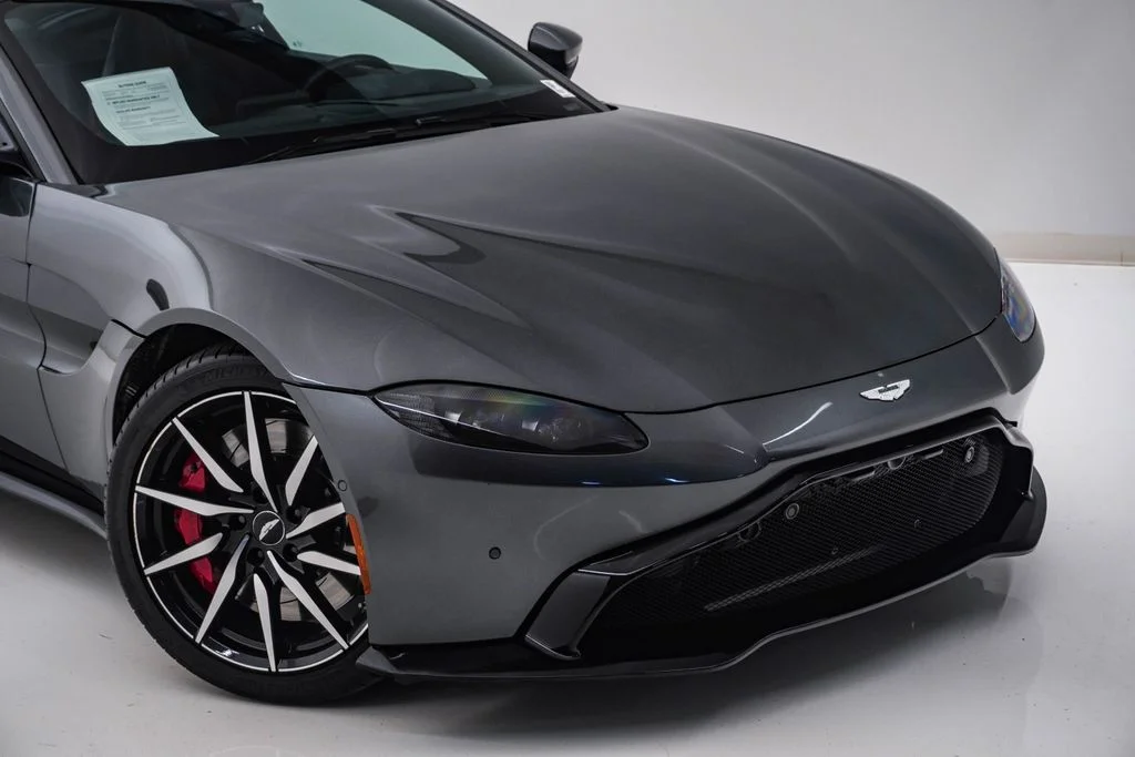 Used 2019 Magnetic Silver Aston Martin Coupe image 4