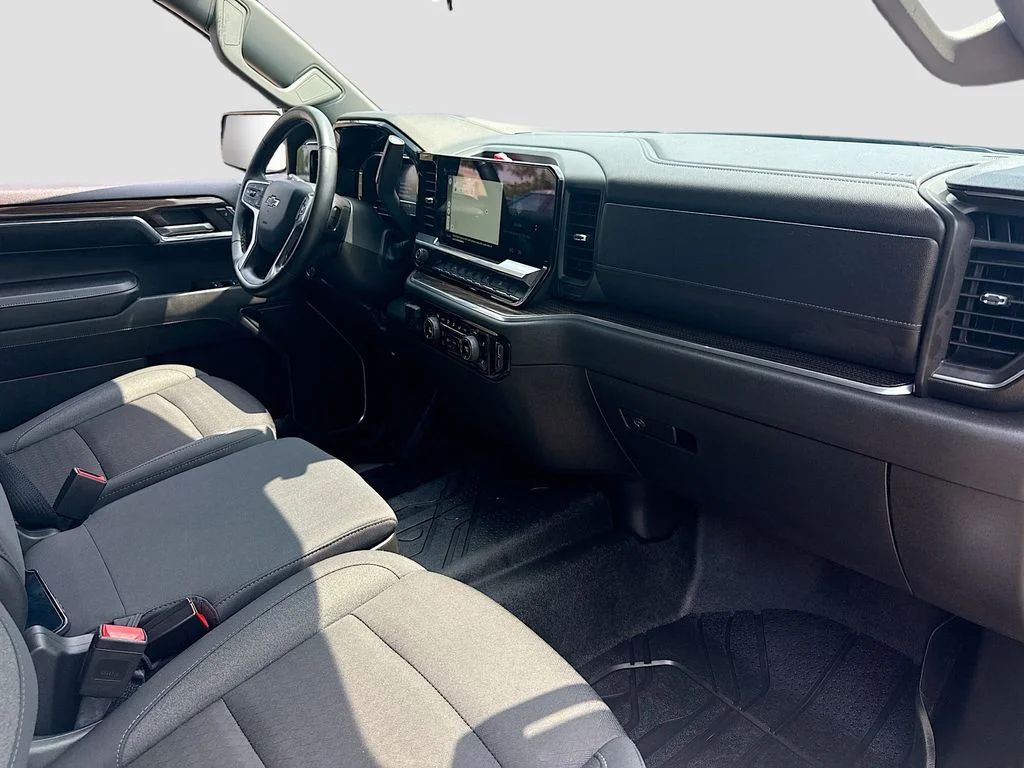 Used 2024 Gray Chevrolet RST image 30