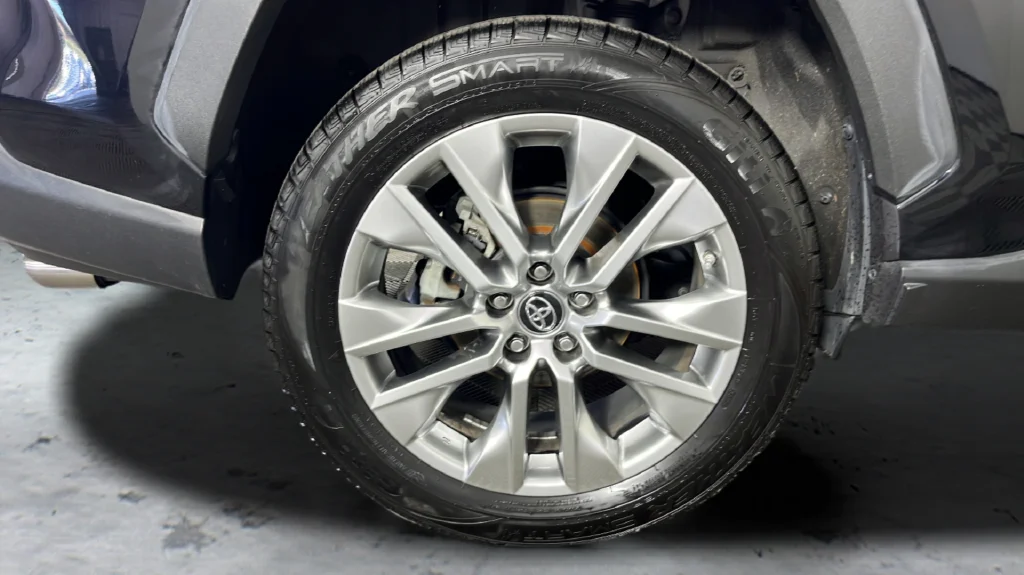 2019 Toyota RAV4 XLE Premium - Photo 48