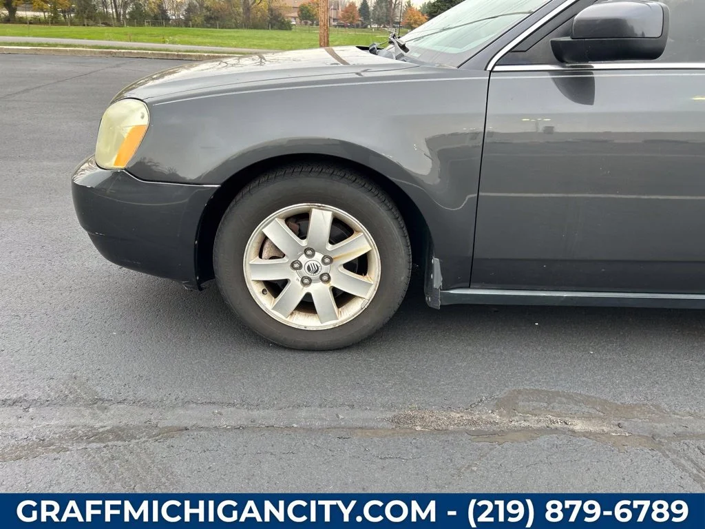 Used 2007  Mercury Base image 9