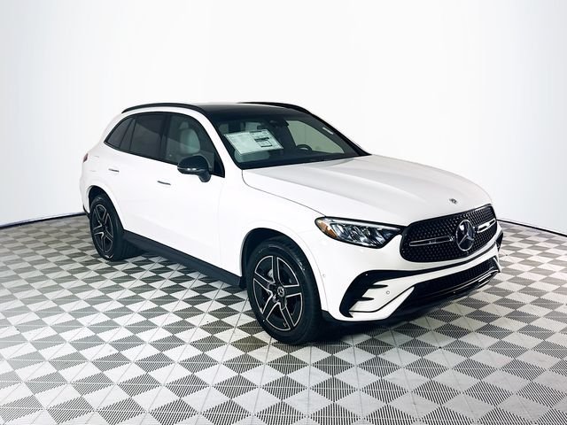 New 2026 Polar White Mercedes-Benz GLC 300 image 1