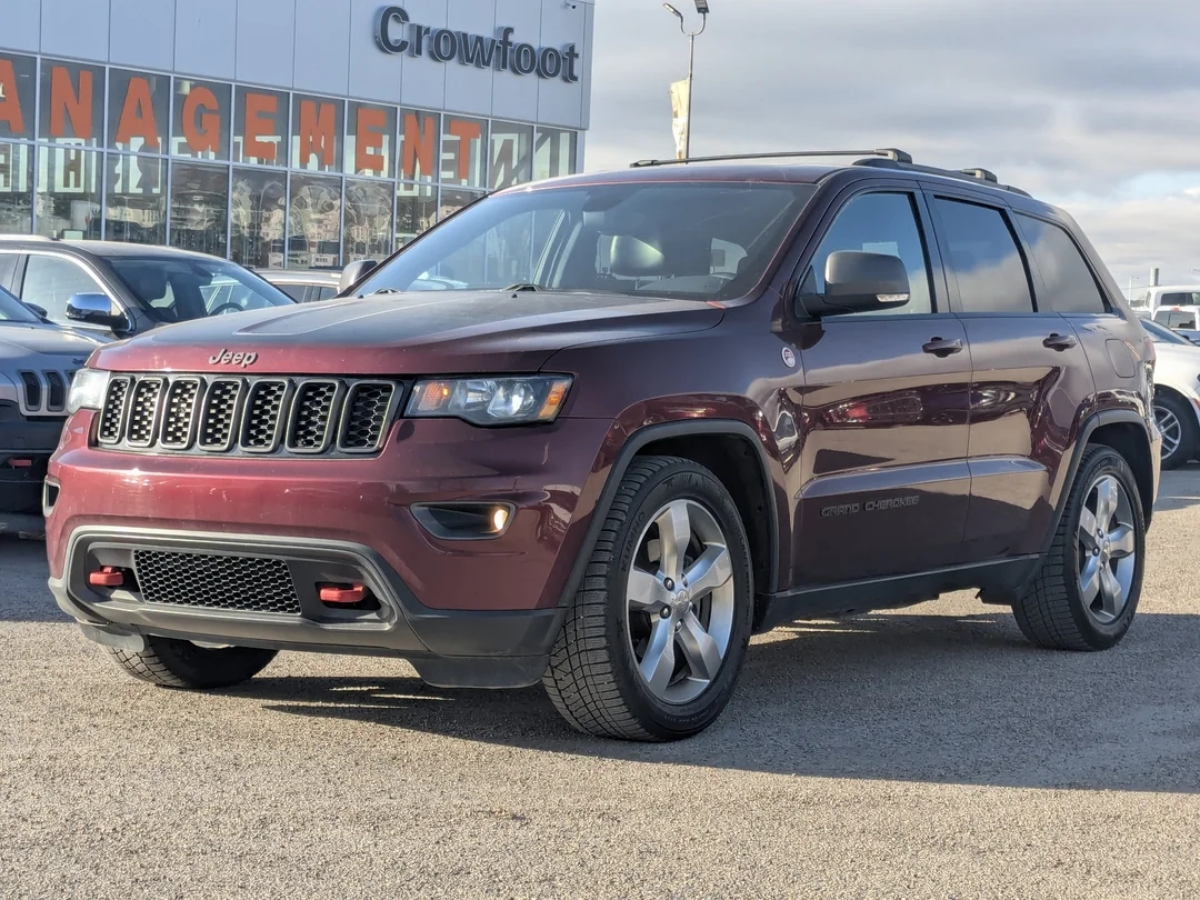 Certified Used 2017 Red Jeep Trailhawk - - 4x4 - Power Sunroof - Uconnect 8.4 Nav - Quadra-Lift Air - 3.6L Pentastar V6 & More! image 4