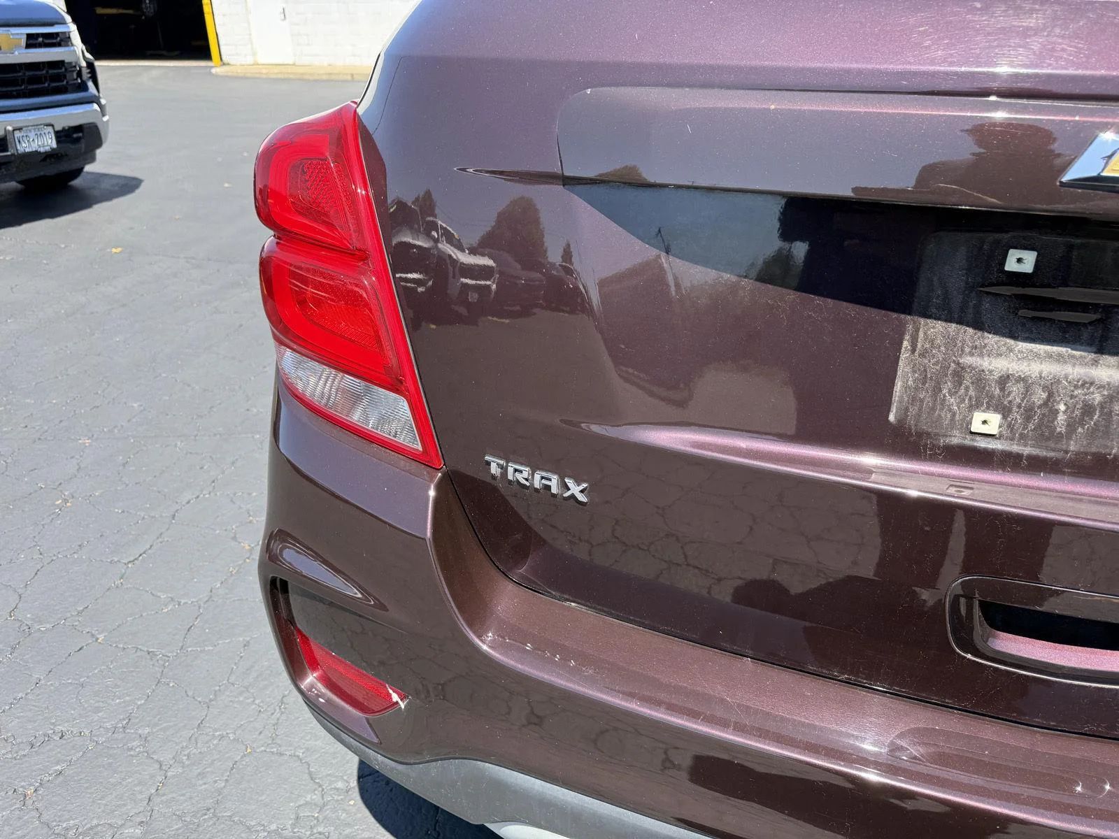 Used 2020 BLACK CHERRY METALLIC Chevrolet LT image 5