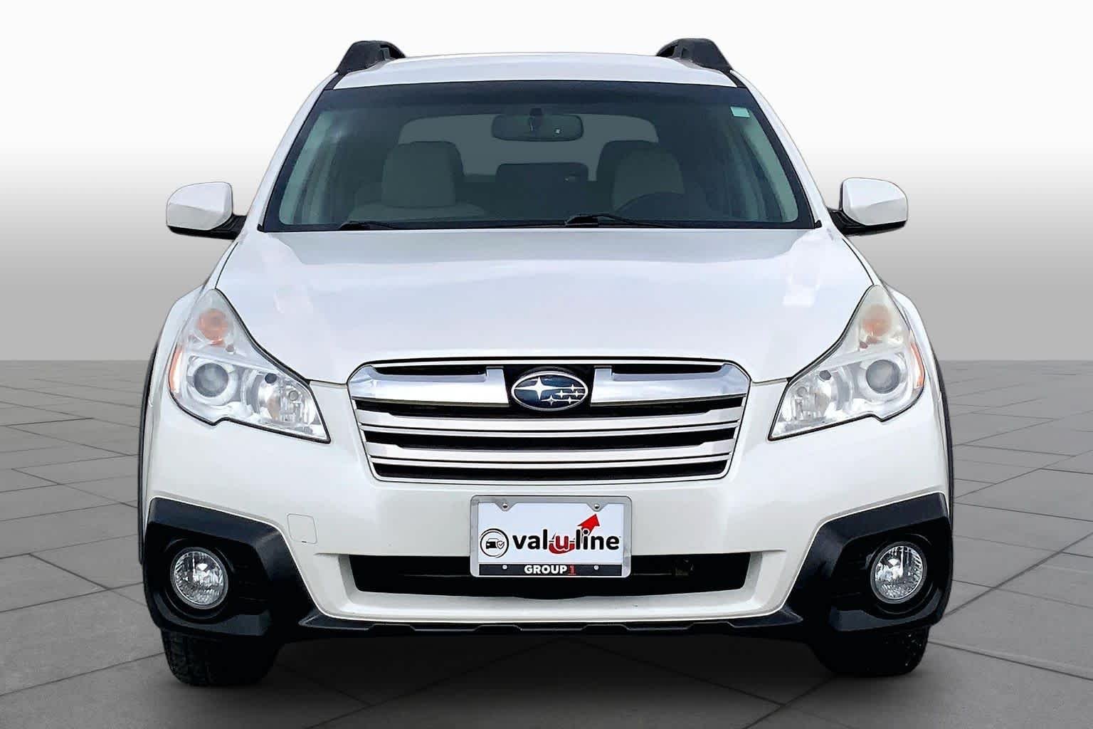 Used 2014 Satin White Pearl Subaru 2.5i Premium image 4