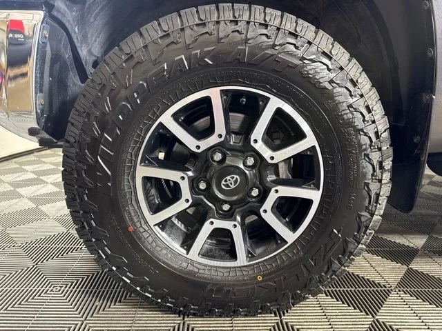 Used 2019 Magnetic Gray Metallic Toyota SR5 image 10