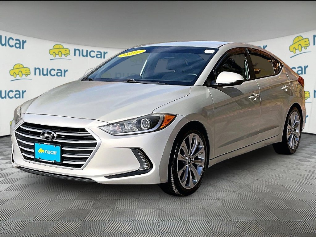 Used 2017 Beige Hyundai SE image 3