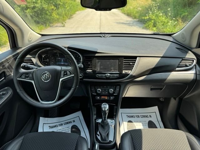 Used 2022 Summit White Buick Preferred image 21