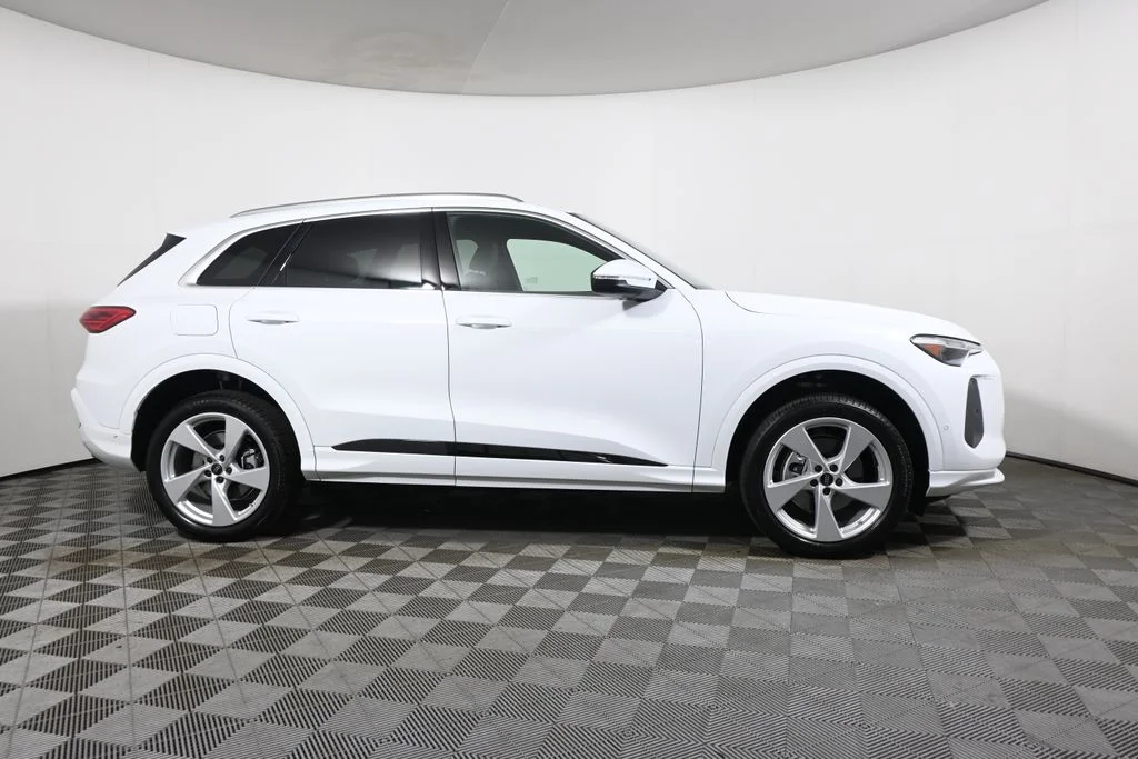 New 2026 White Audi Premium Plus image 8