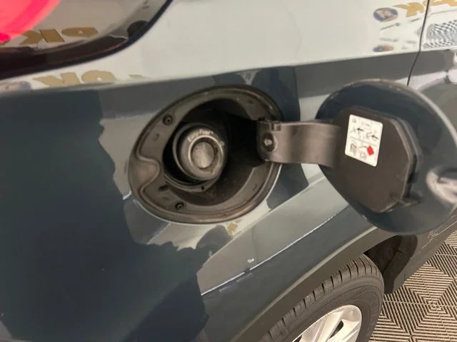 Used 2019 Sea Green Ford SEL image 41