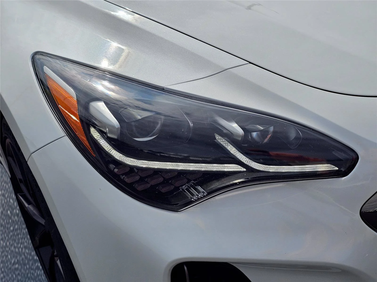 Used 2022 Snow White Pearl Kia GT2 image 5