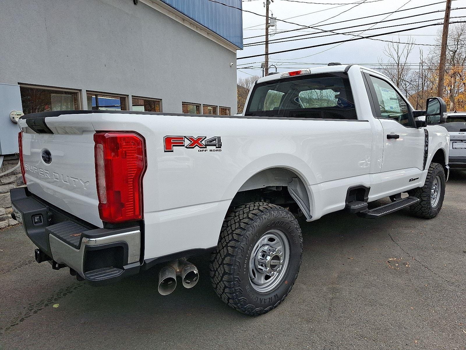 2026 Ford F-350 Super Duty XL - Photo 5