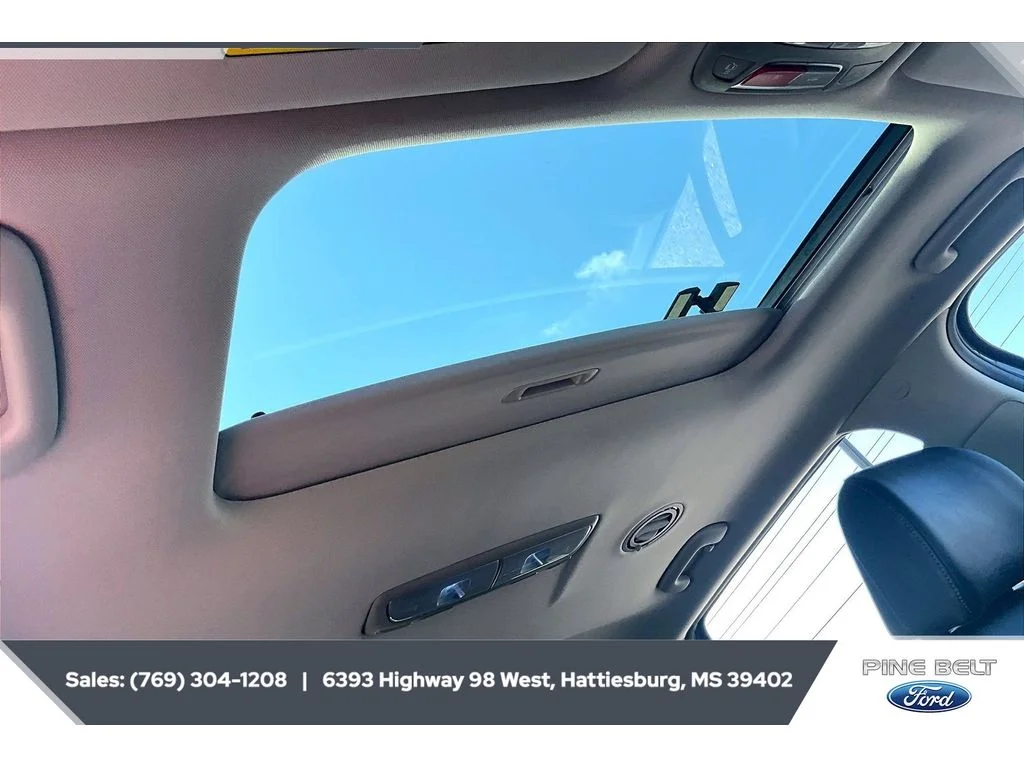 Used 2025 DARK MOSS Kia S image 15