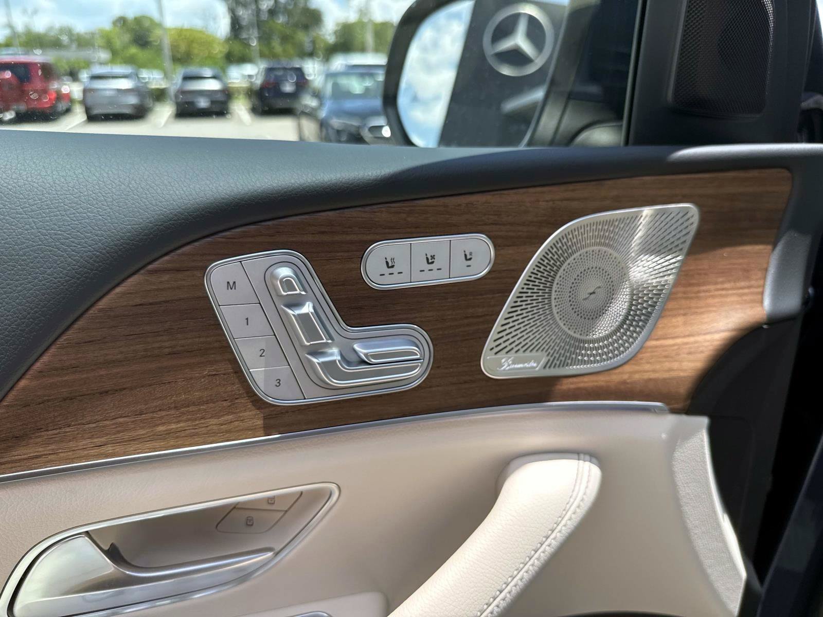 New 2026 Twilight Blue Metallic Mercedes-Benz 350 SUV image 18