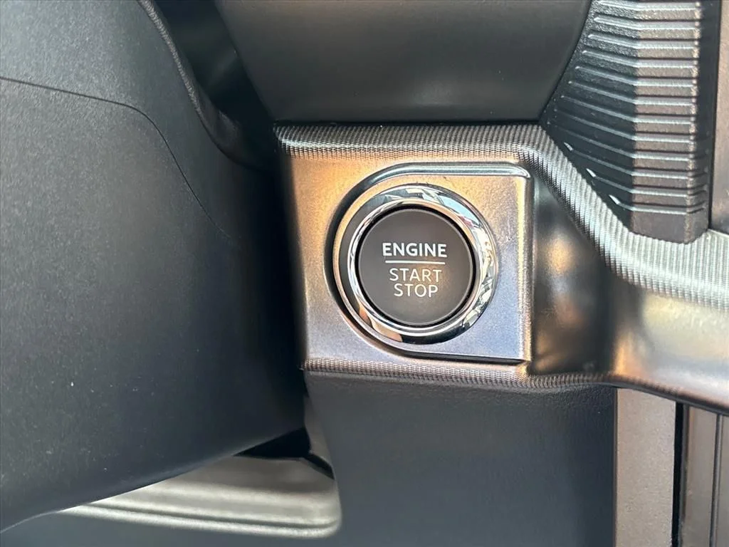 Used 2024 Gray Ford Lariat image 38