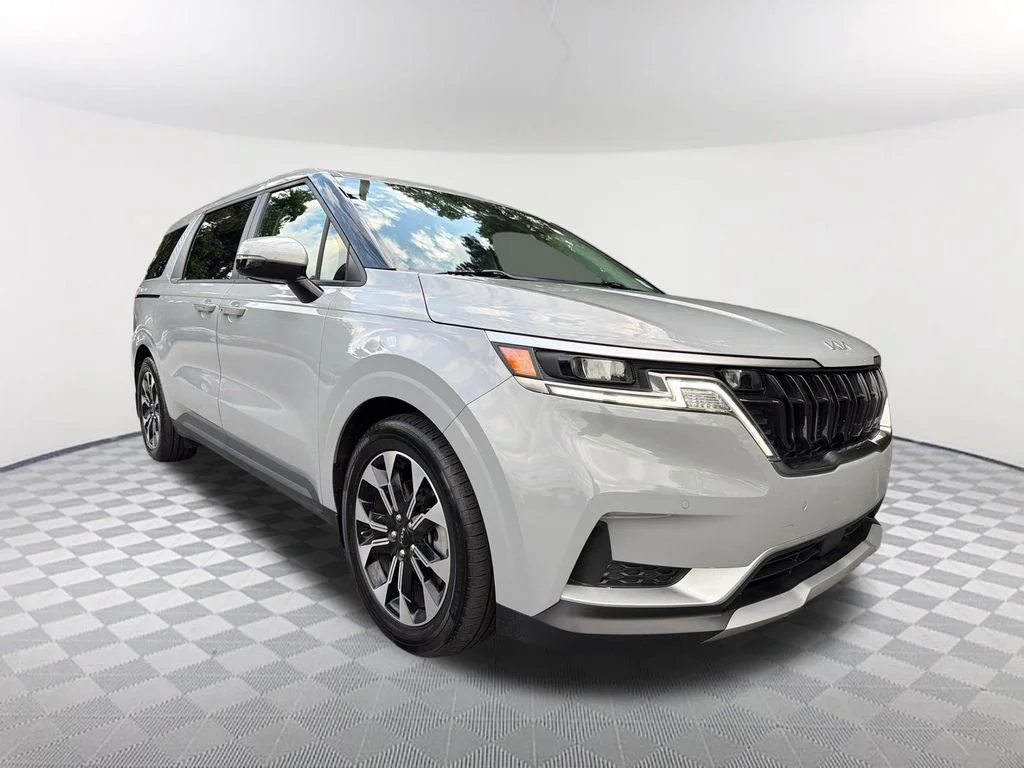 Used 2024 White Kia EX image 3