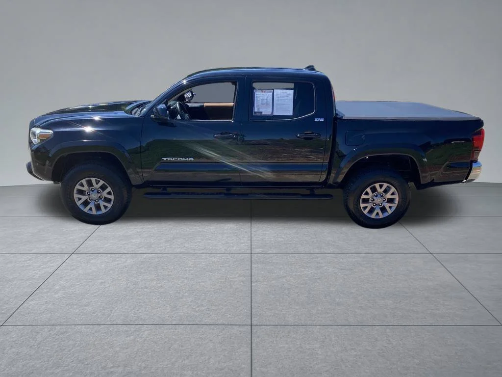 Used 2018 Black Toyota SR5 image 3