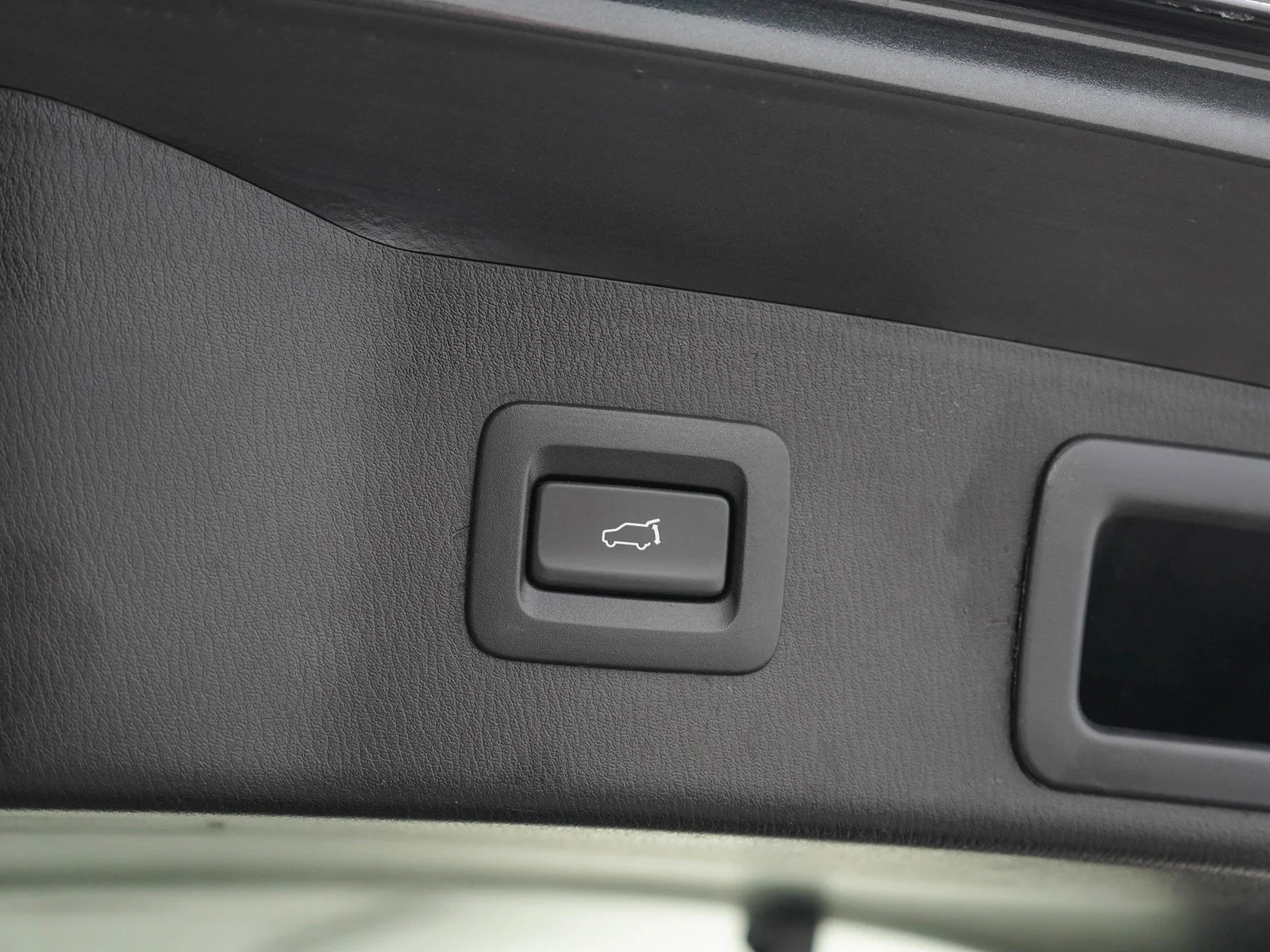 Used 2019 Machine Gray Metallic Mazda Grand Touring Reserve image 11