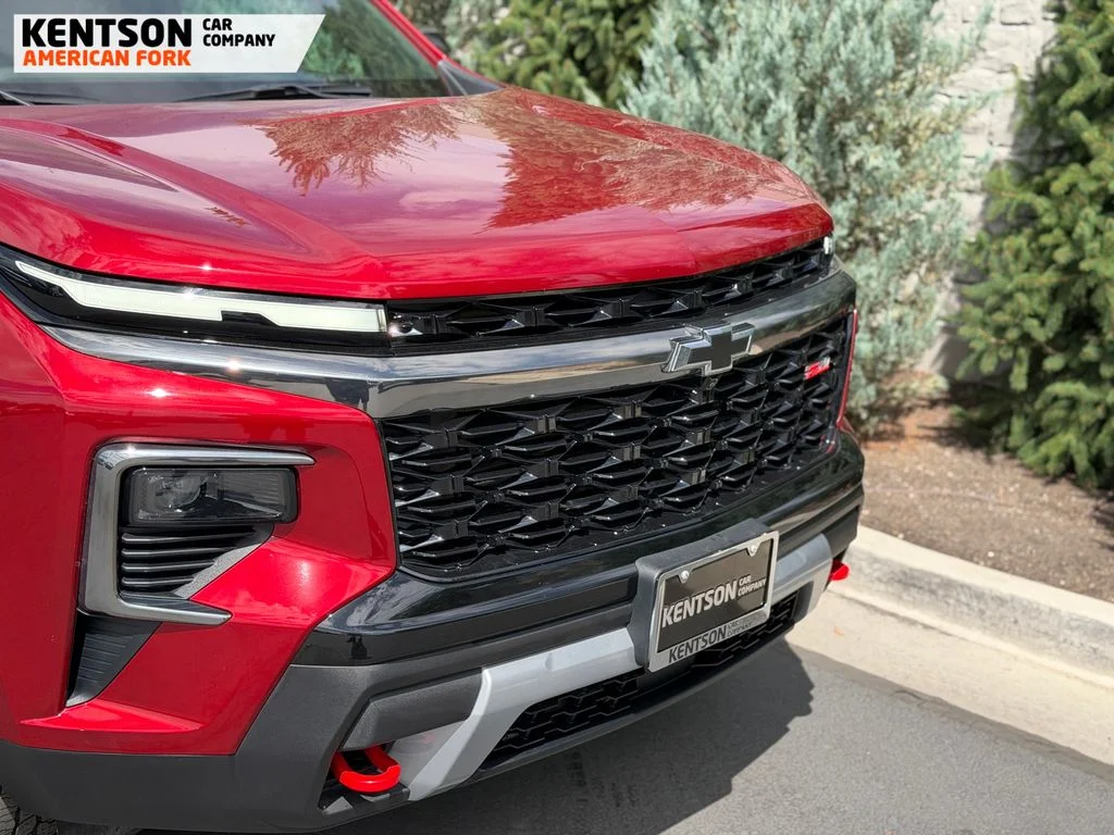 Used 2025 Red Chevrolet Z71 image 11