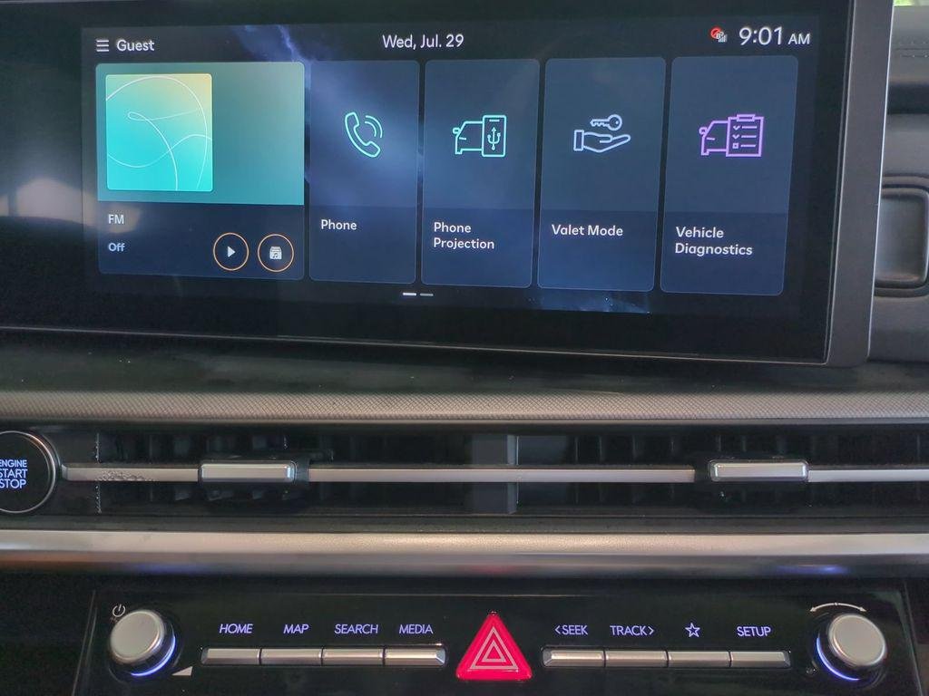 New 2027 Black Hyundai SE FWD image 22