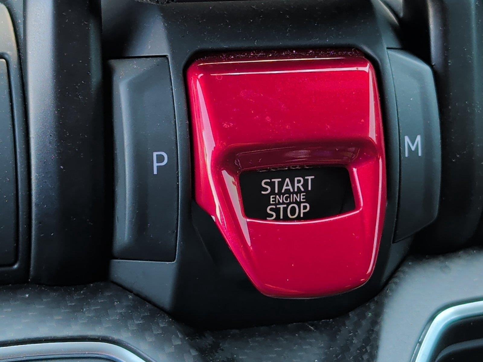 Used 2023 Bianco Monocerus Matt Lamborghini Performante image 23