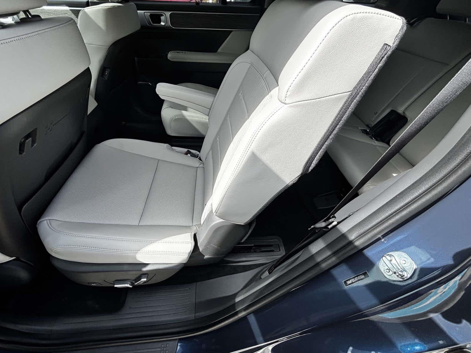New 2026 Atlantis Blue Hyundai Limited 6P image 14