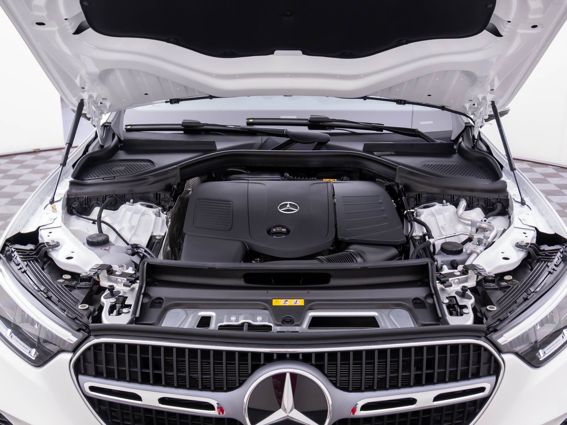 New 2026 White Mercedes-Benz GLC 300 image 63