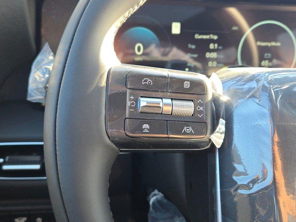 New 2026 White Hyundai Calligraphy AWD image 34