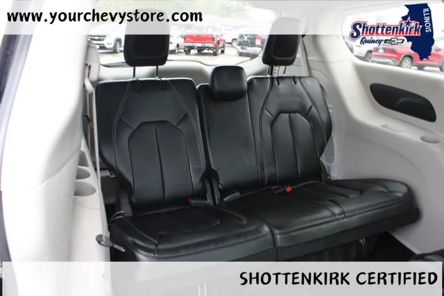 Used 2024 Black Chrysler Touring L image 17