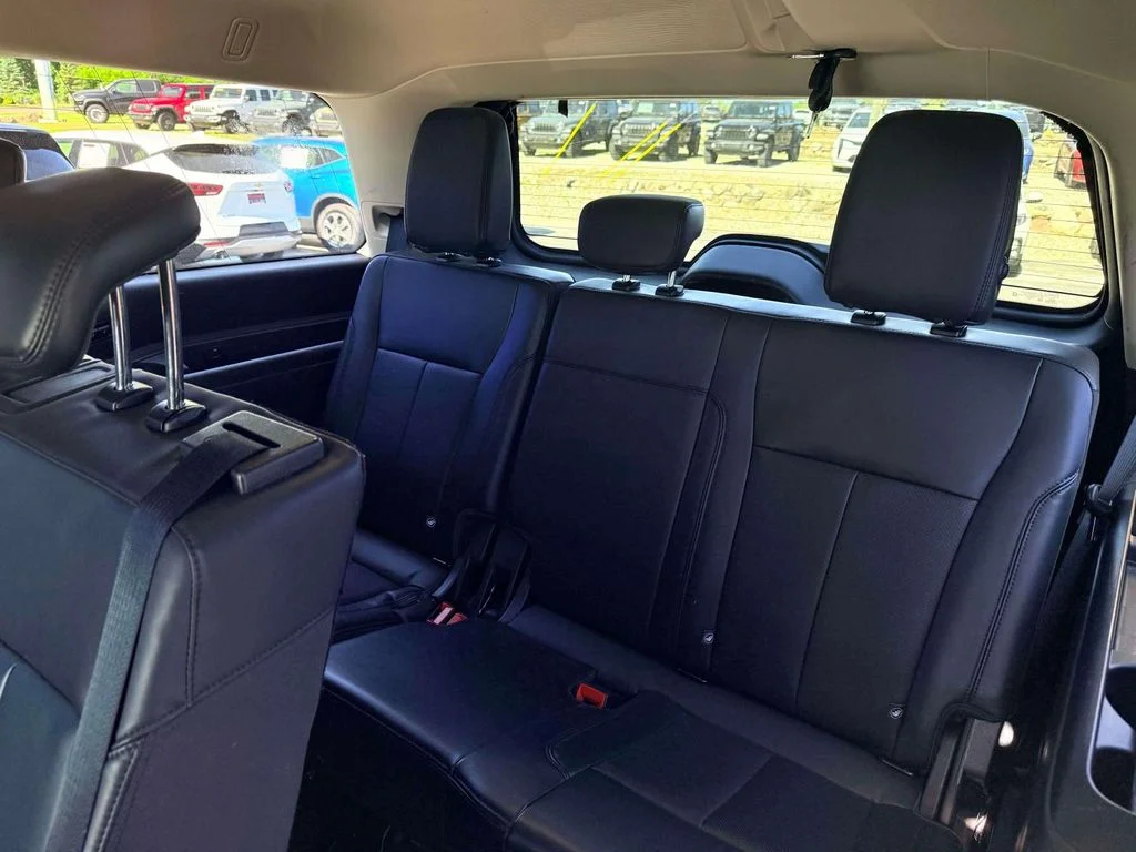 Used 2024 White Ford XLT image 11
