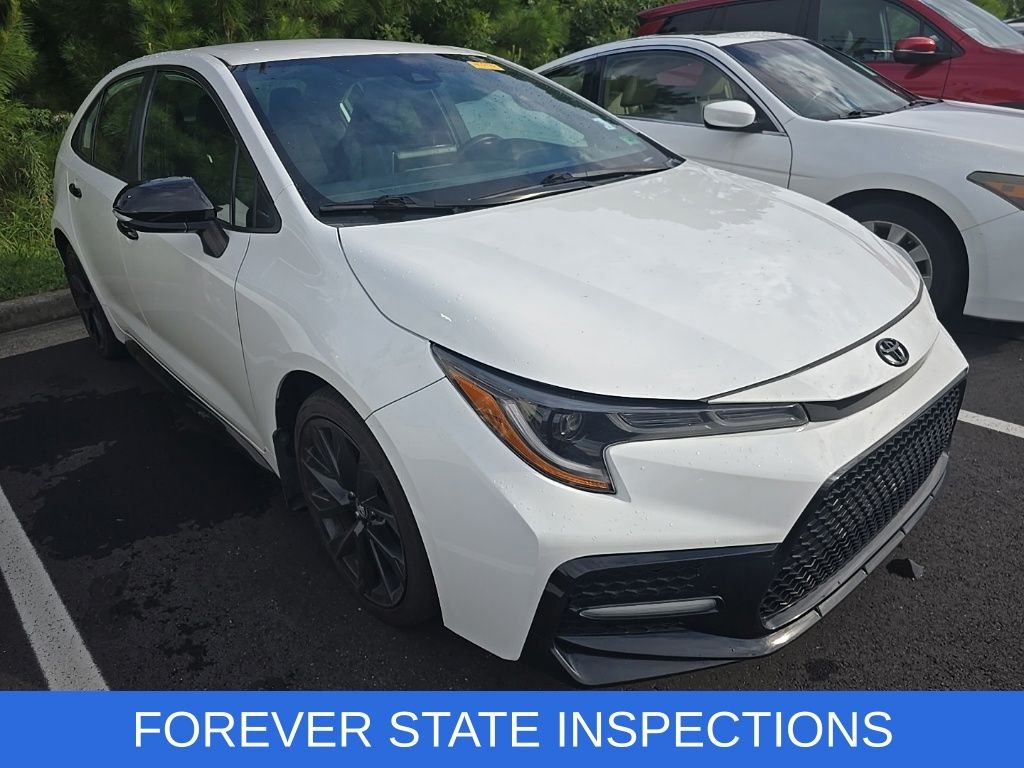 Used 2021 White Toyota SE Nightshade image 5