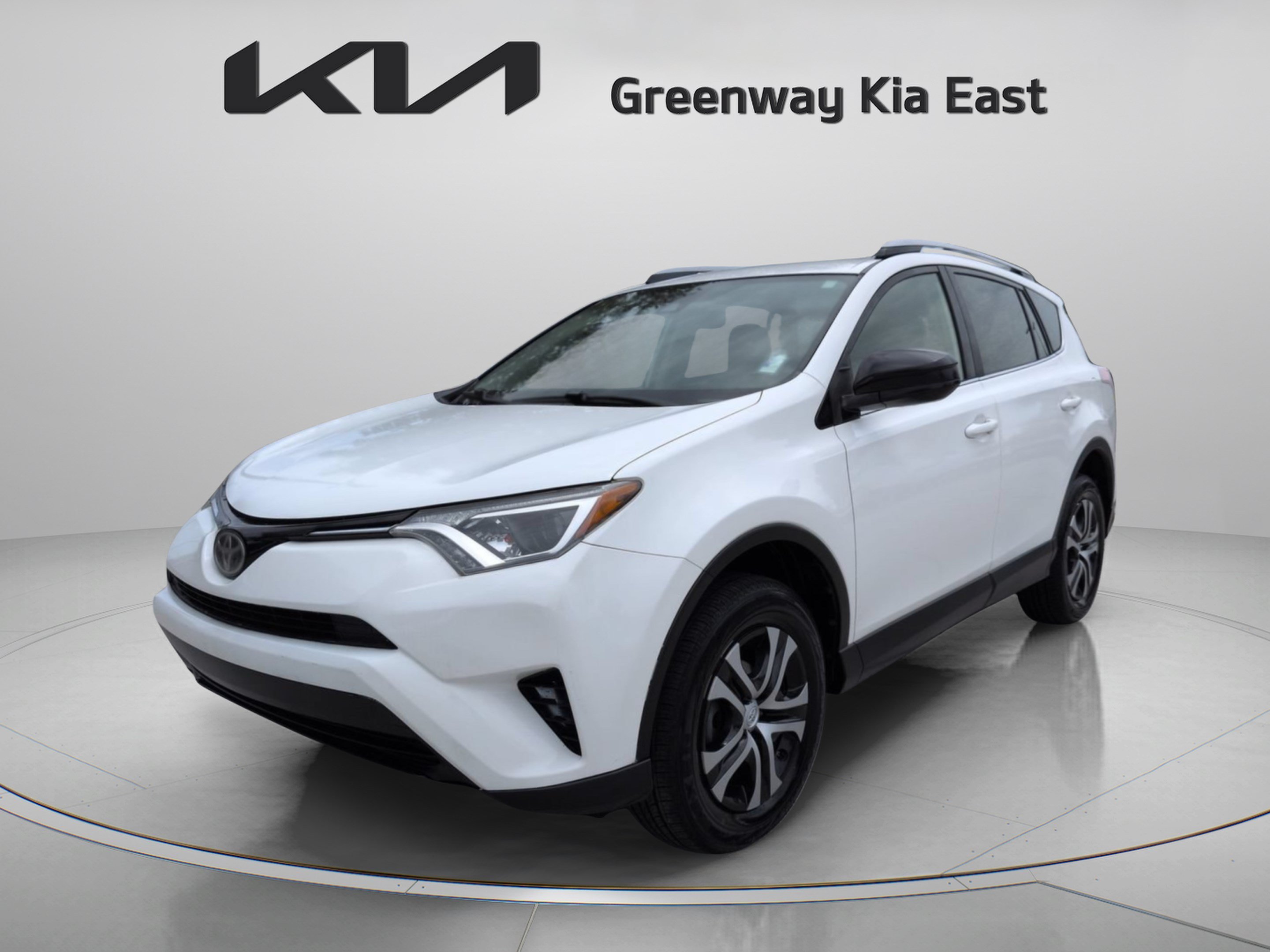 Used 2017 Super White Toyota LE image 10