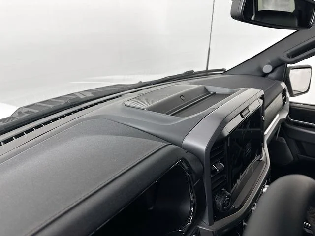 New 2026 Star White Metallic Tri-Coat Ford Lariat image 9