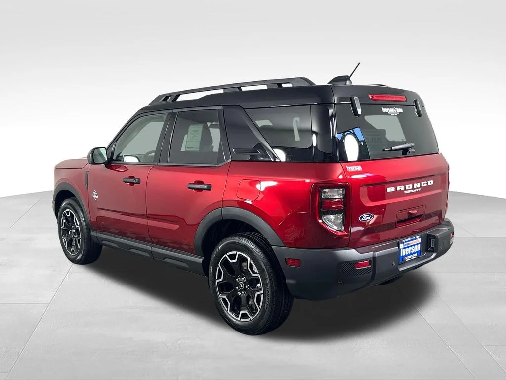 New 2026 Ruby Red Metallic Tinted Clearcoat Ford Outer Banks® image 8