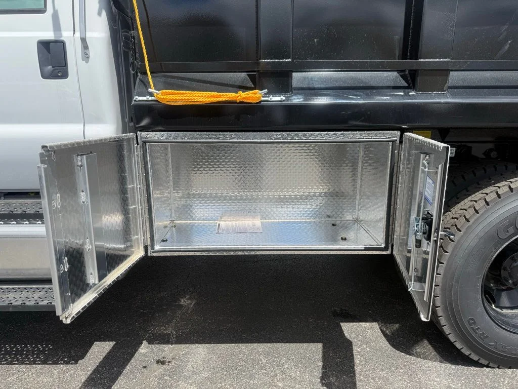 New 2025 Oxford White Ford F-750 SD Diesel Straight Frame image 33