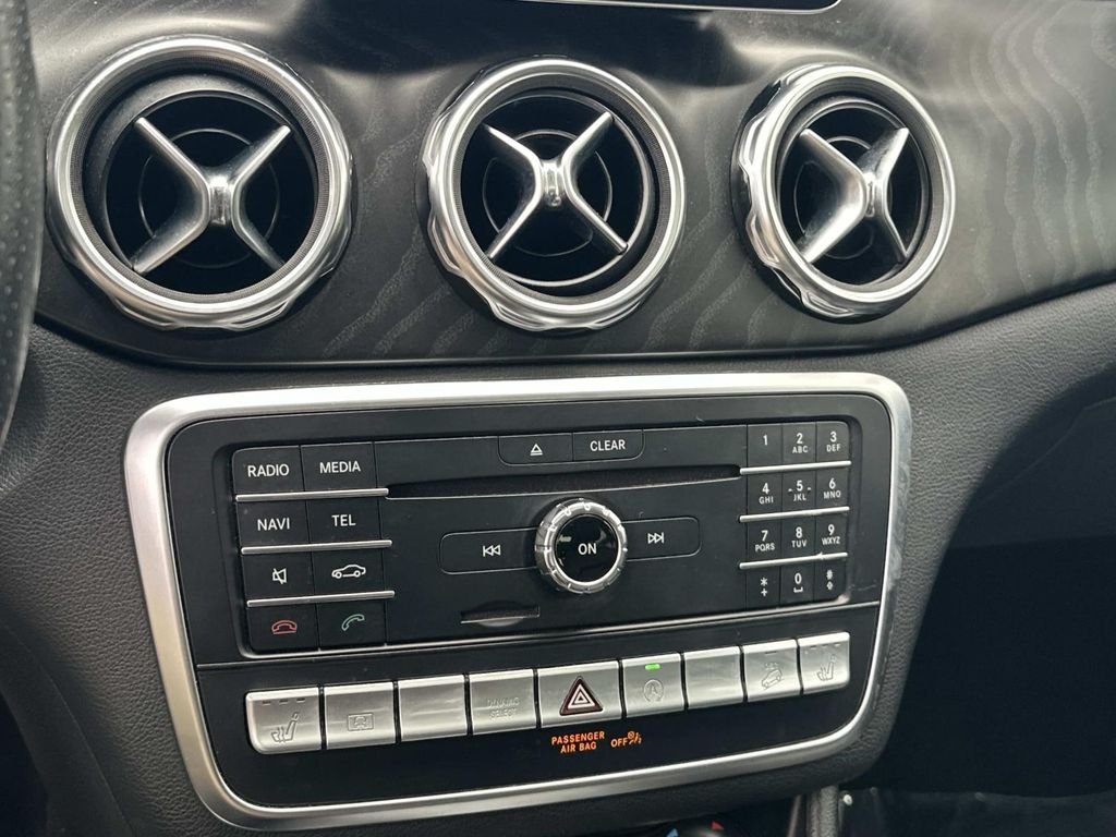 Used 2018 Mountain Gray Metallic Mercedes-Benz GLA 250 image 25