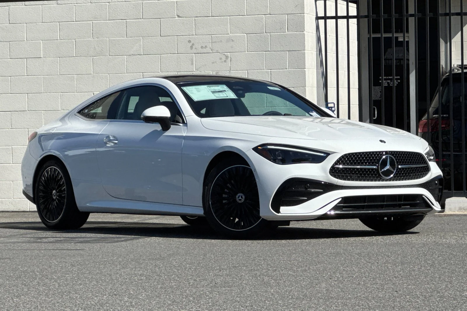 New 2027 Polar White Mercedes-Benz CLE 300 image 2